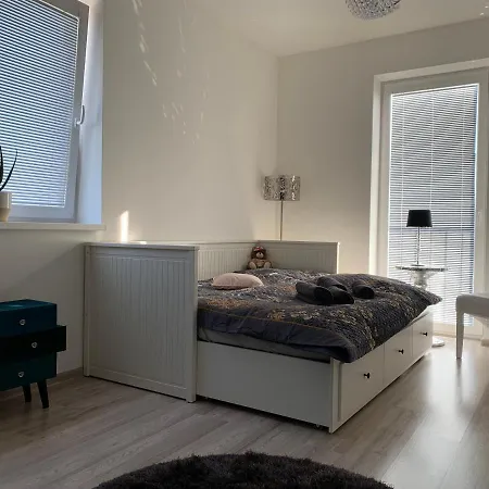 Apartment Modern 2 Bed House Near Bratislava With Parking