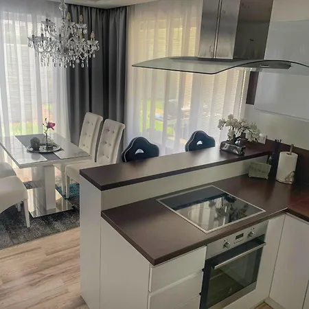 Modern 2 Bed House Near Bratislava With Parking